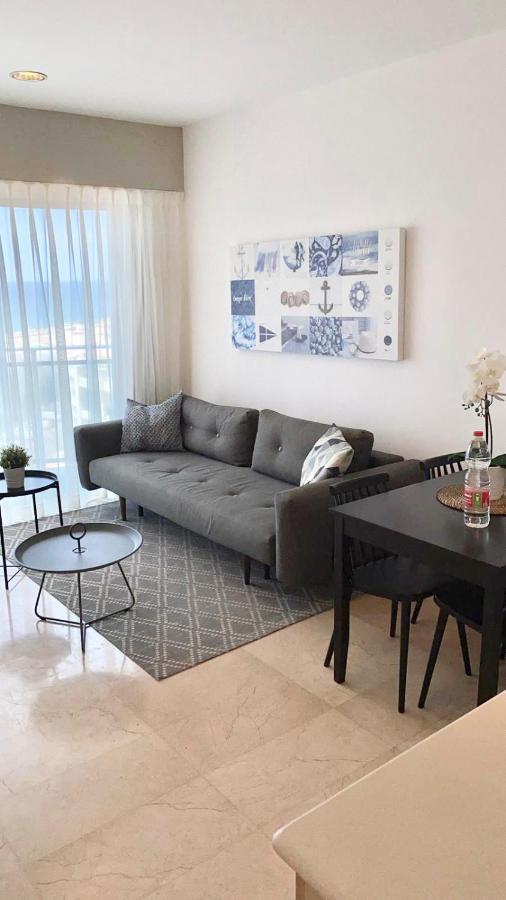 Oceanus Apartment Hotel Herzelia Εξωτερικό φωτογραφία