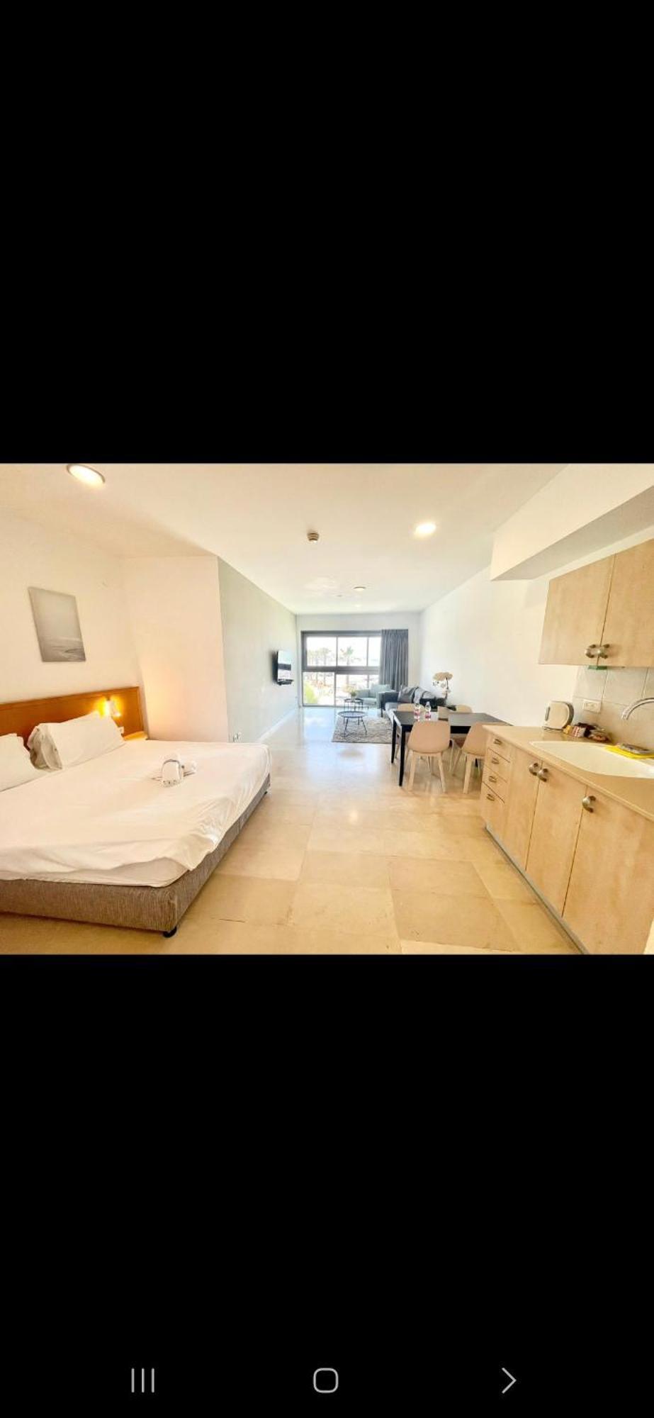 Oceanus Apartment Hotel Herzelia Εξωτερικό φωτογραφία